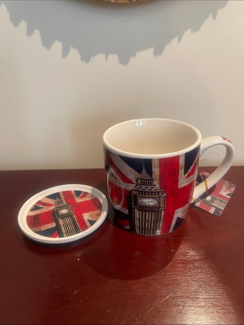 Union Jack Big Ben and London Ceramic Mug Set (2) with Matching Coasters - Picture 4 of 6